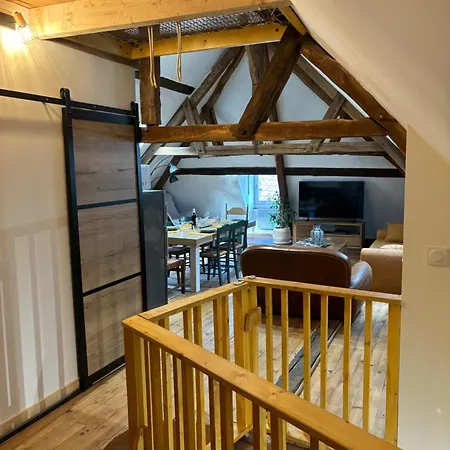 La Suspendue De Sarlat