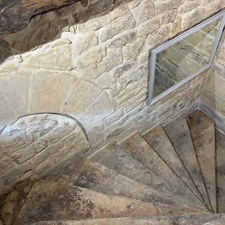 La Suspendue De Sarlat-la-Canéda