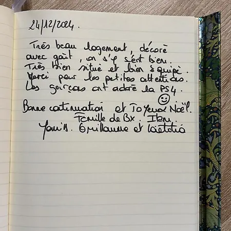 La Suspendue De Apartman *
