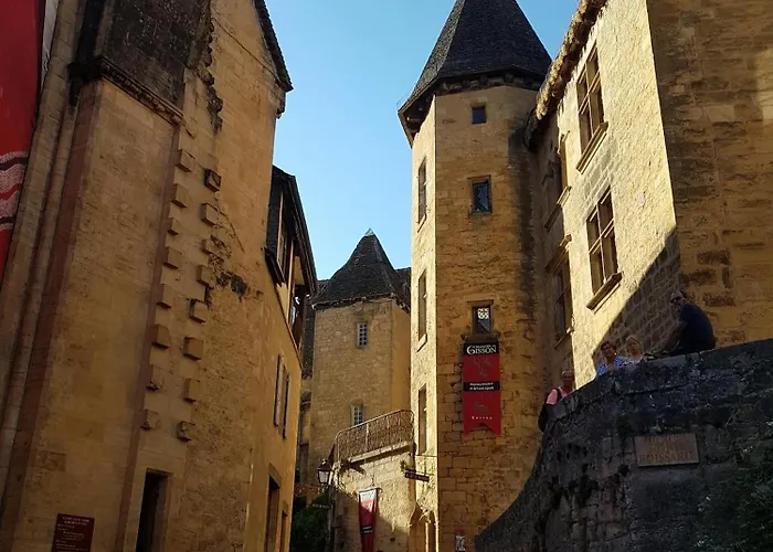 아파트 La Suspendue De *