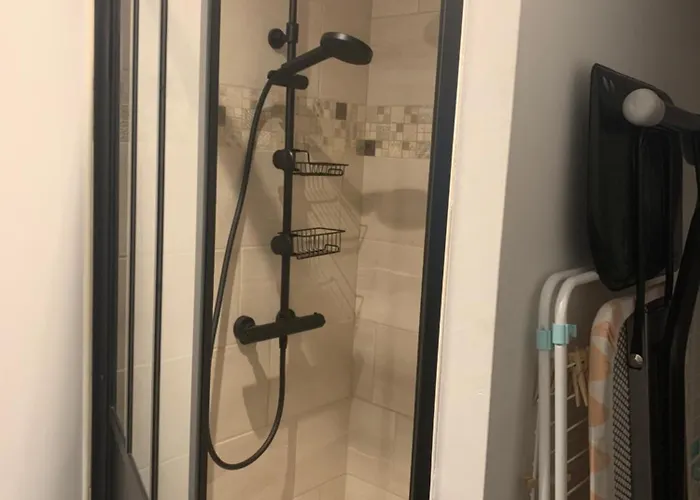 La Suspendue De 아파트 사흘라 라 카네다