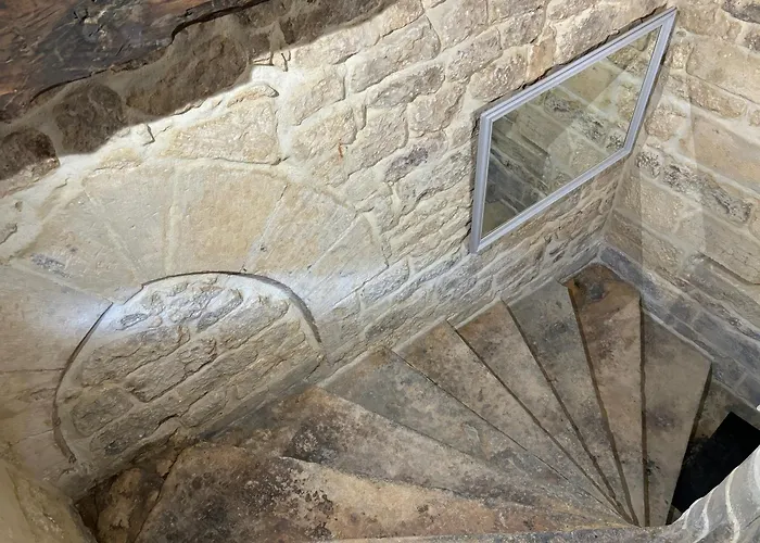 La Suspendue De Sarlat-la-Canéda